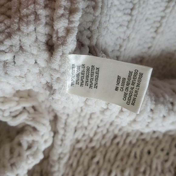 Simply Noelle Winter White Knit Hooded Wrap Around Sz XL Sweater Cardigan - Picture 9 of 11